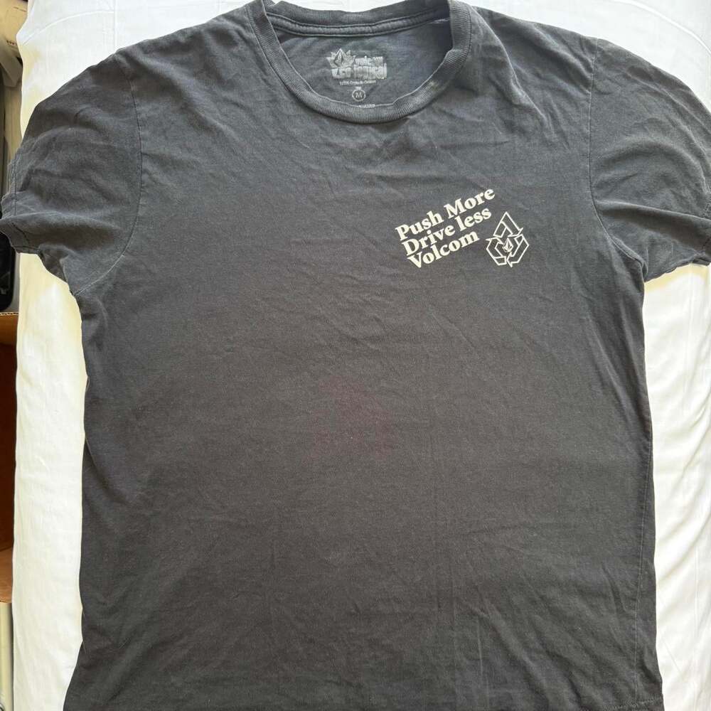 Volcom Men's Black and Grey T-shirt